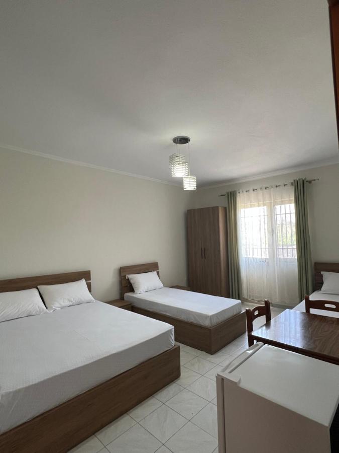 Guest House Sala Дуррес Экстерьер фото
